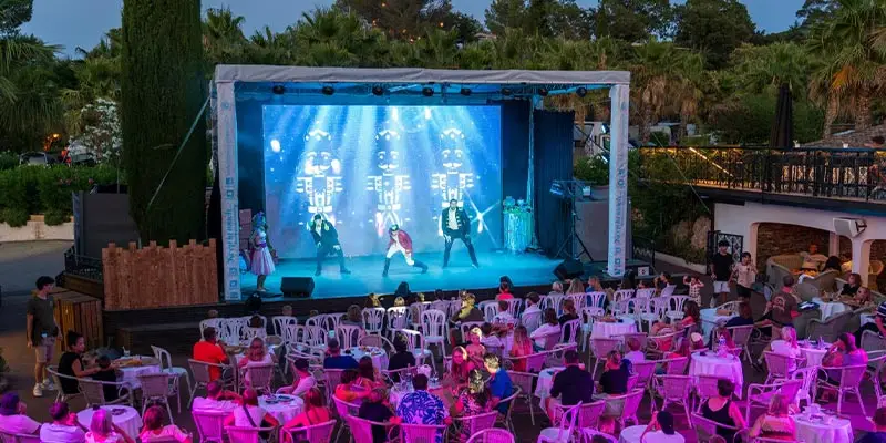 Spectacle à Esterel Caravaning